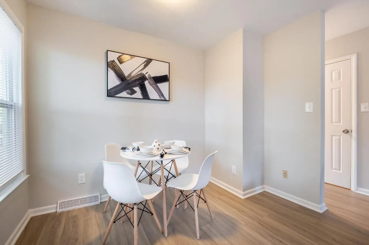 Modern Stunning Southpark/Cotswold Home! Charlotte Holiday home